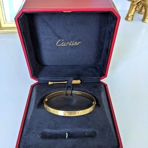 Cartier love bracelet